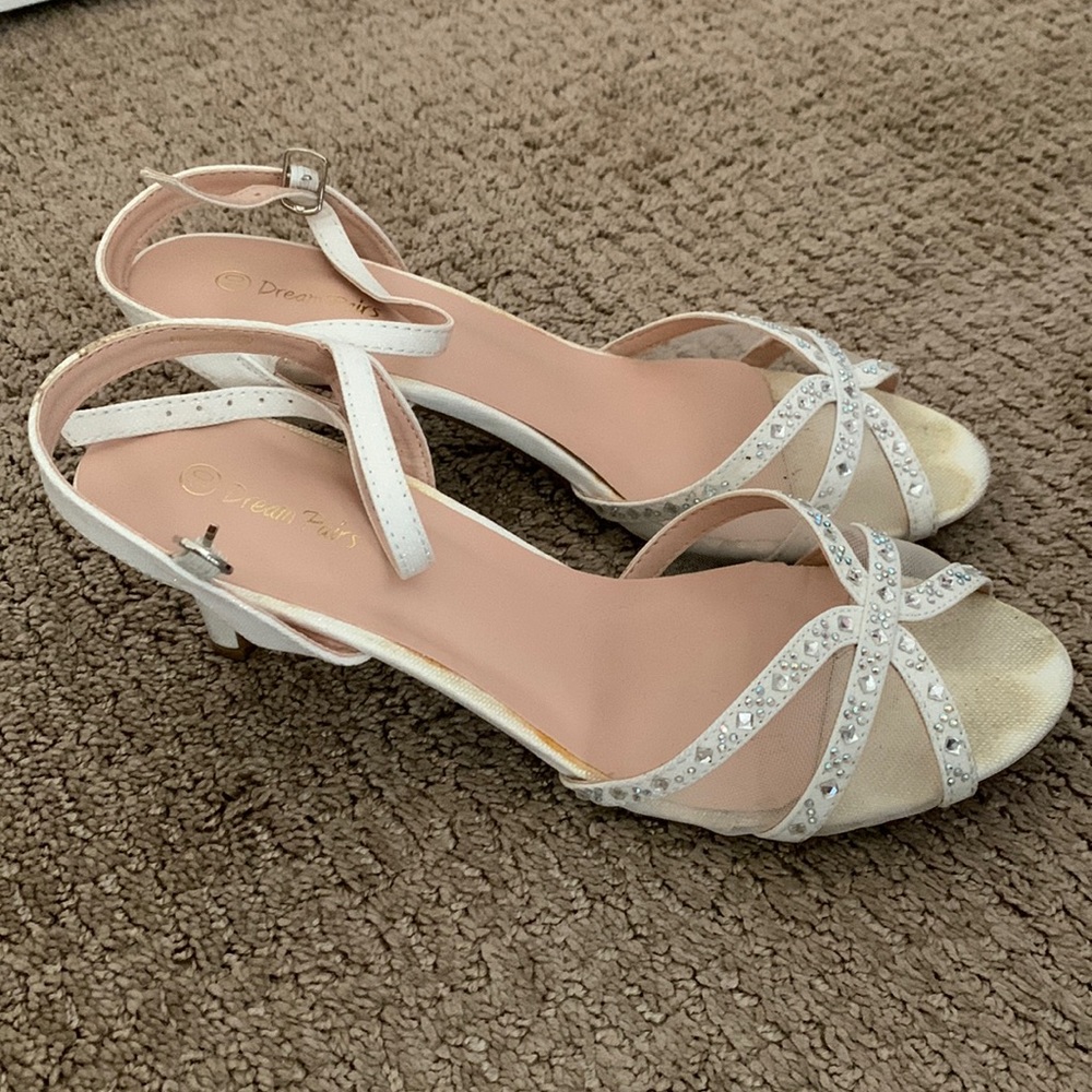 DREAM PAIRS Women's Nina Low Heel Pump Sandals
